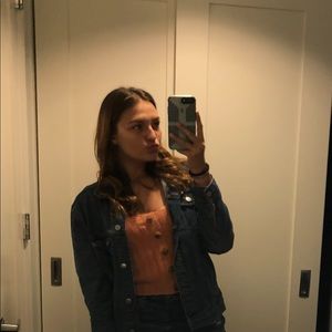 Meet your Posher, Daniela